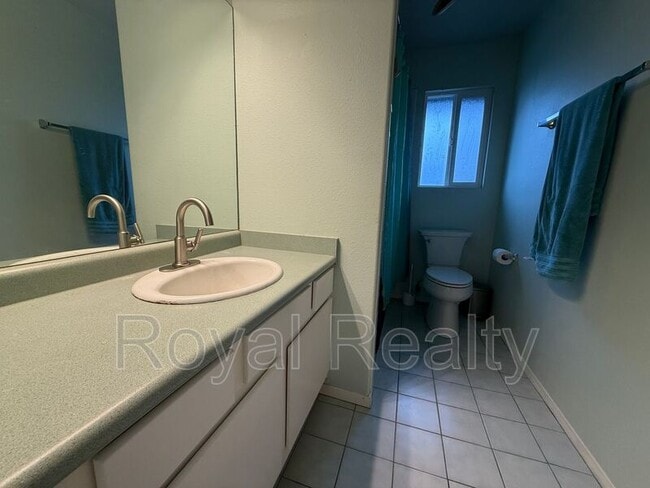 Building Photo - 128 Hoopili Akau St