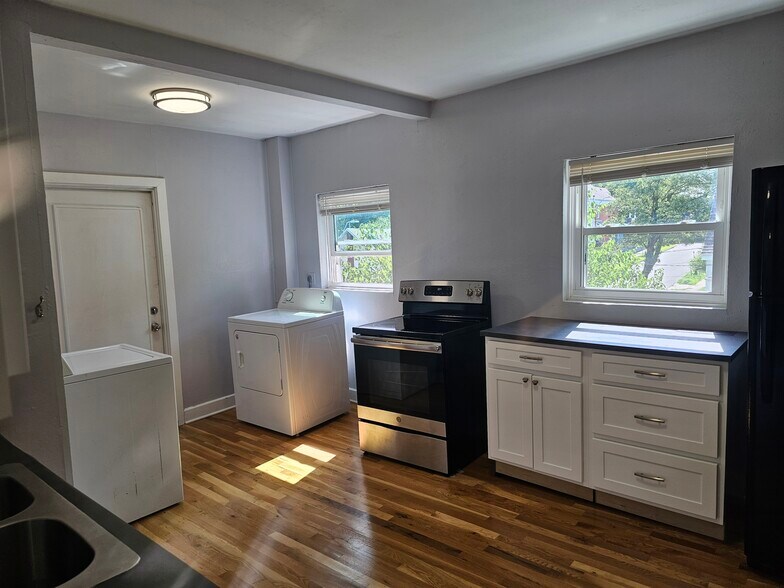 Kitchen - 336 Brooklyn