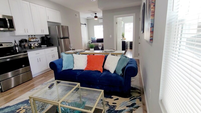 Building Photo - 532 Cesar E. Chavez Pkwy