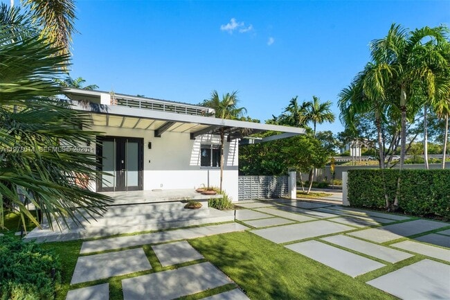 Building Photo - 101 SW 21st Rd