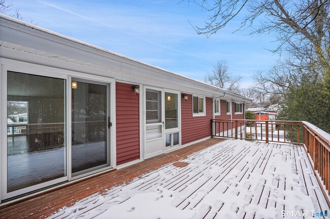 Building Photo - 4 Split Timber Pl