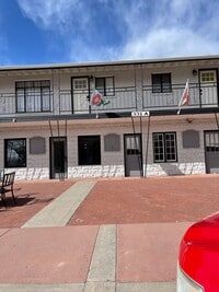 Building Photo - 331 Royal Gorge Blvd