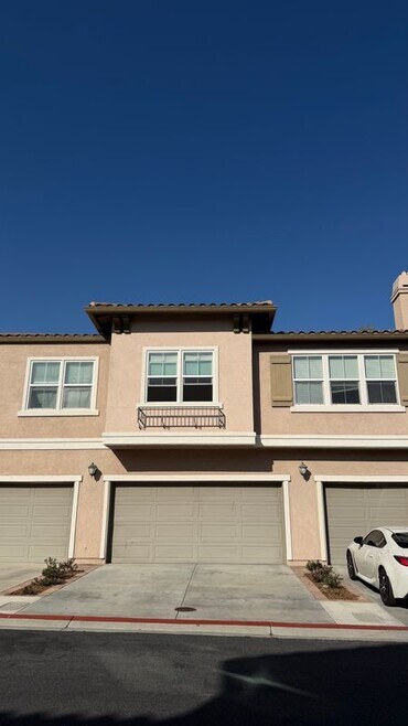 Building Photo - 15636 Vista Way