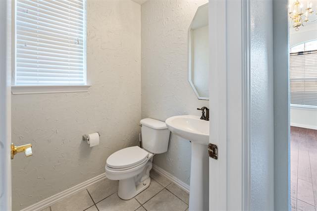 Building Photo - 2208 Windy Ridge Ct
