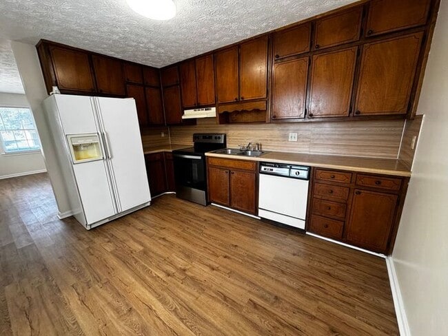 Building Photo - !!!WARNING: AVOID SCAMS CONFIRM RENTAL AT ...
