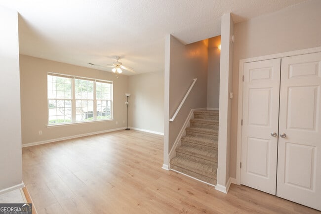 Building Photo - 2256 Nicole Dr