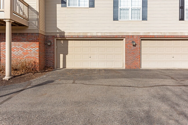 Building Photo - 28471 Carlton Way Dr