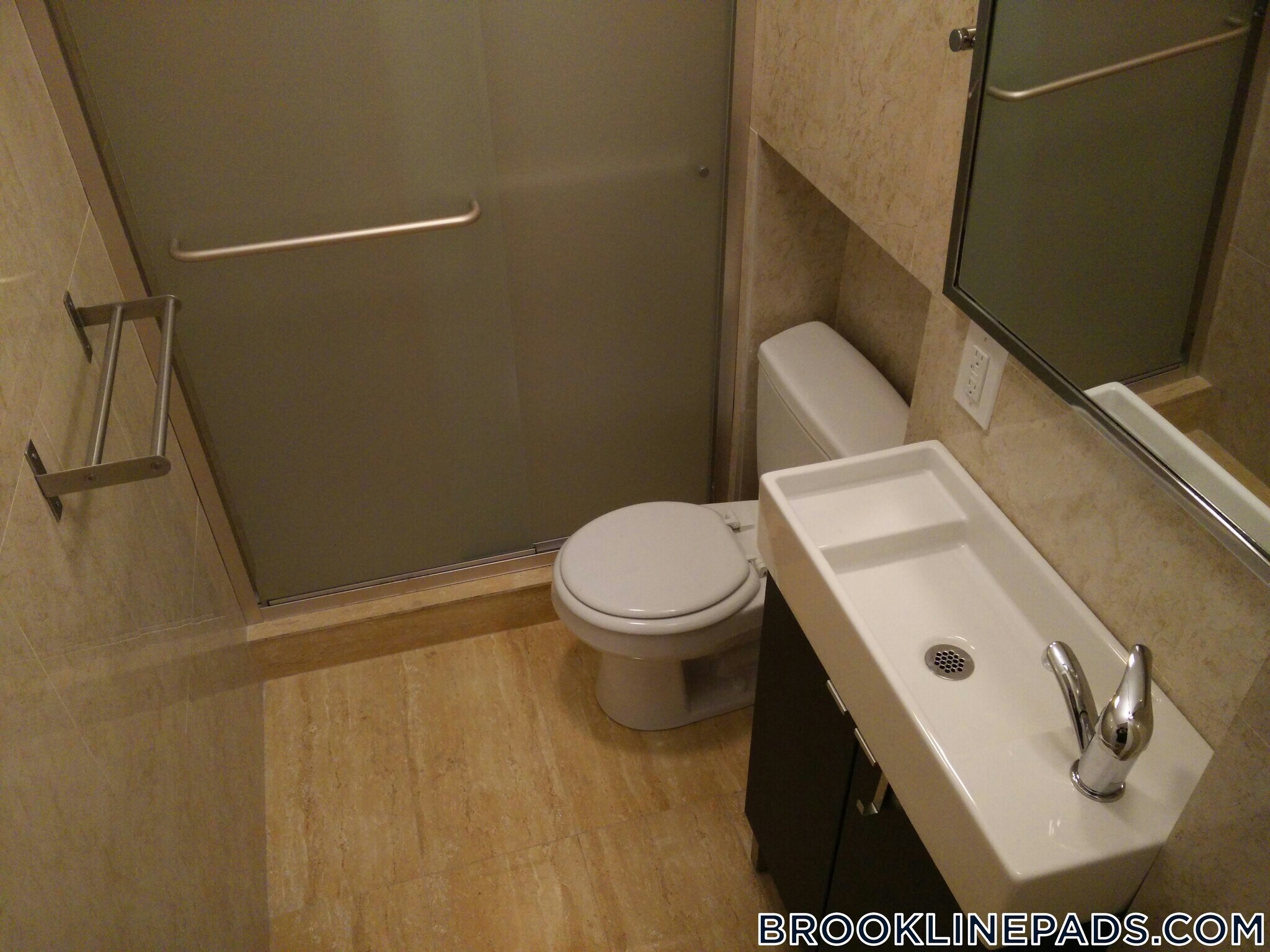 Building Photo - 1203 Beacon St