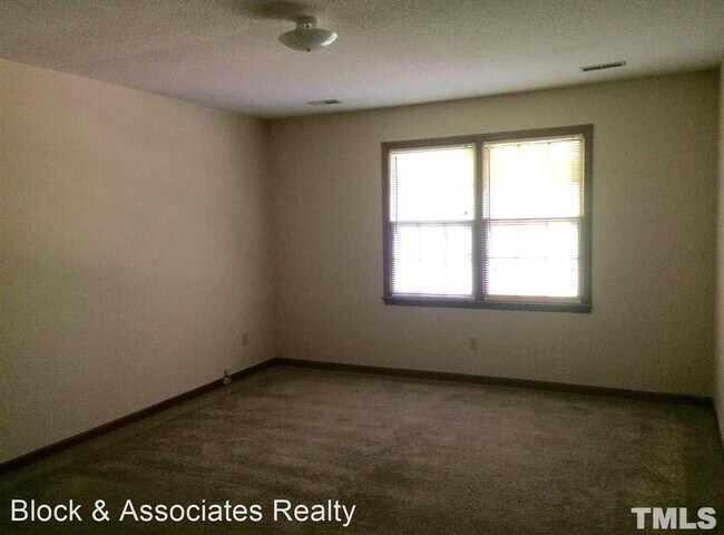 Building Photo - 3 br, 2 bath House - 8745 Chapel Hill Road