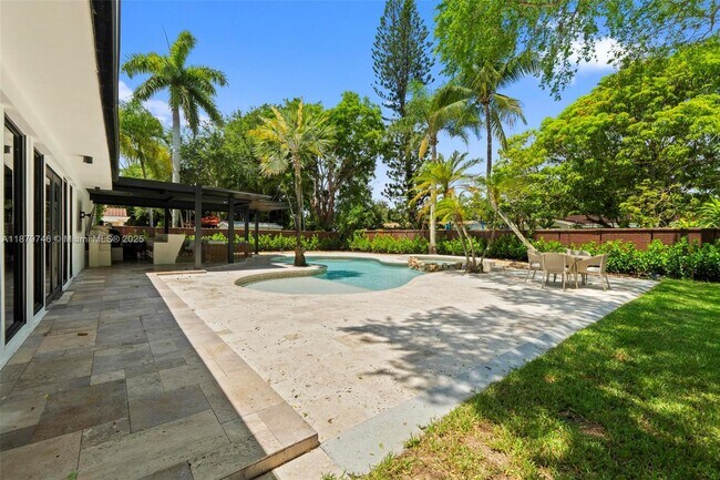 Building Photo - 15202 SW 80th Ave