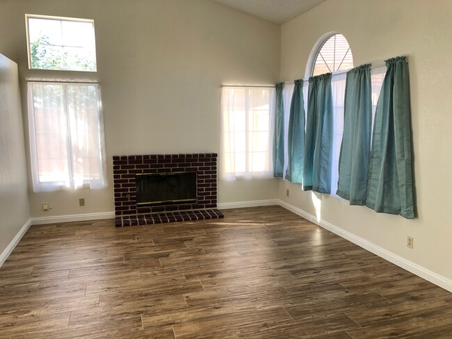 Living Room - 3109 Titcher Ln