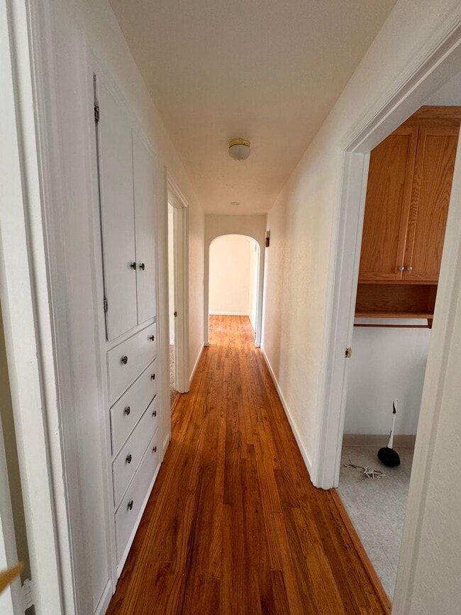 Building Photo - Warm and Welcoming 4bed/2 bath in beautiful Corvallis!