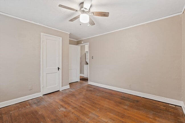 Building Photo - 3684 Marion Ave