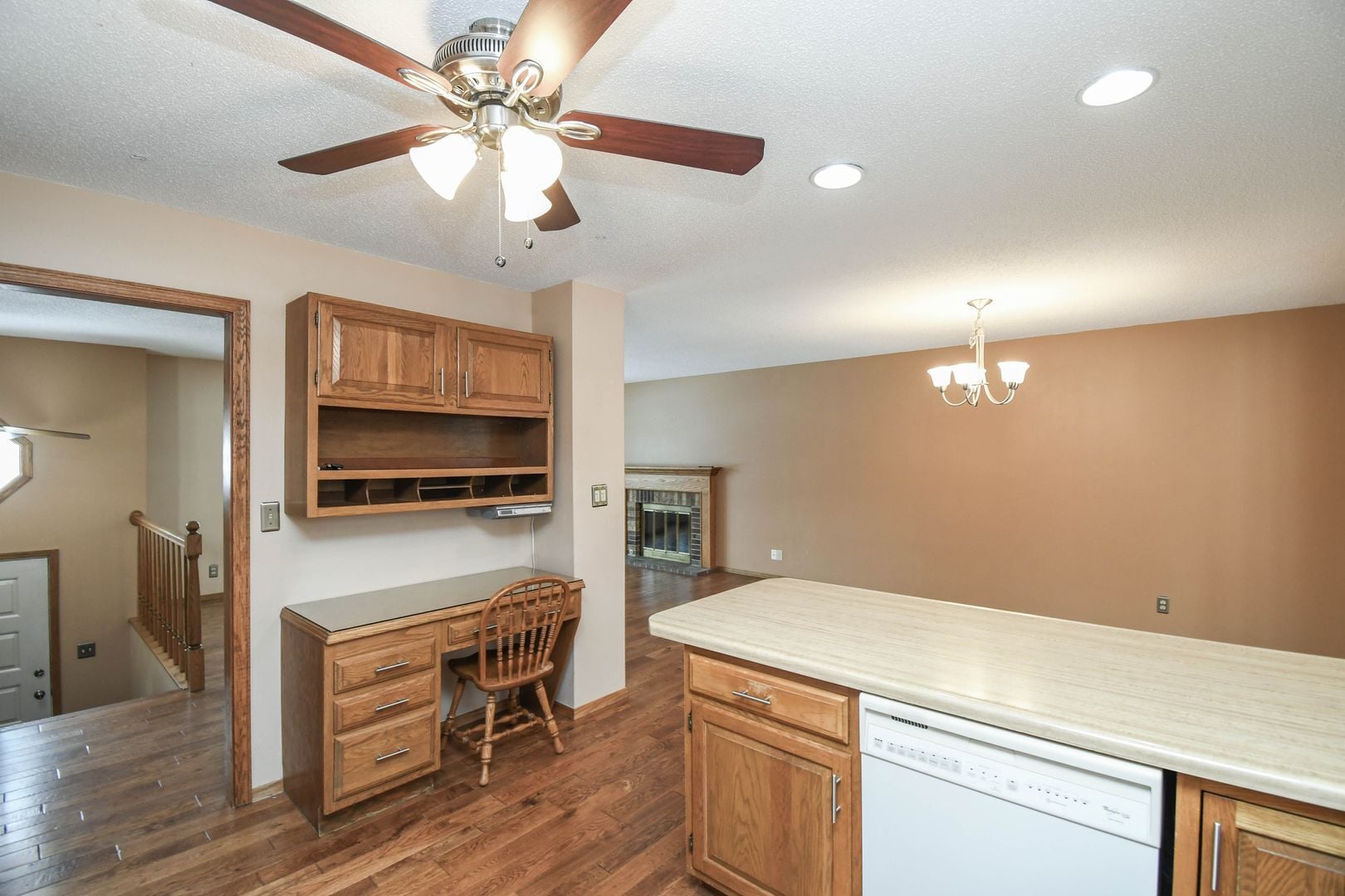 Building Photo - 2213 S Wellington Ave