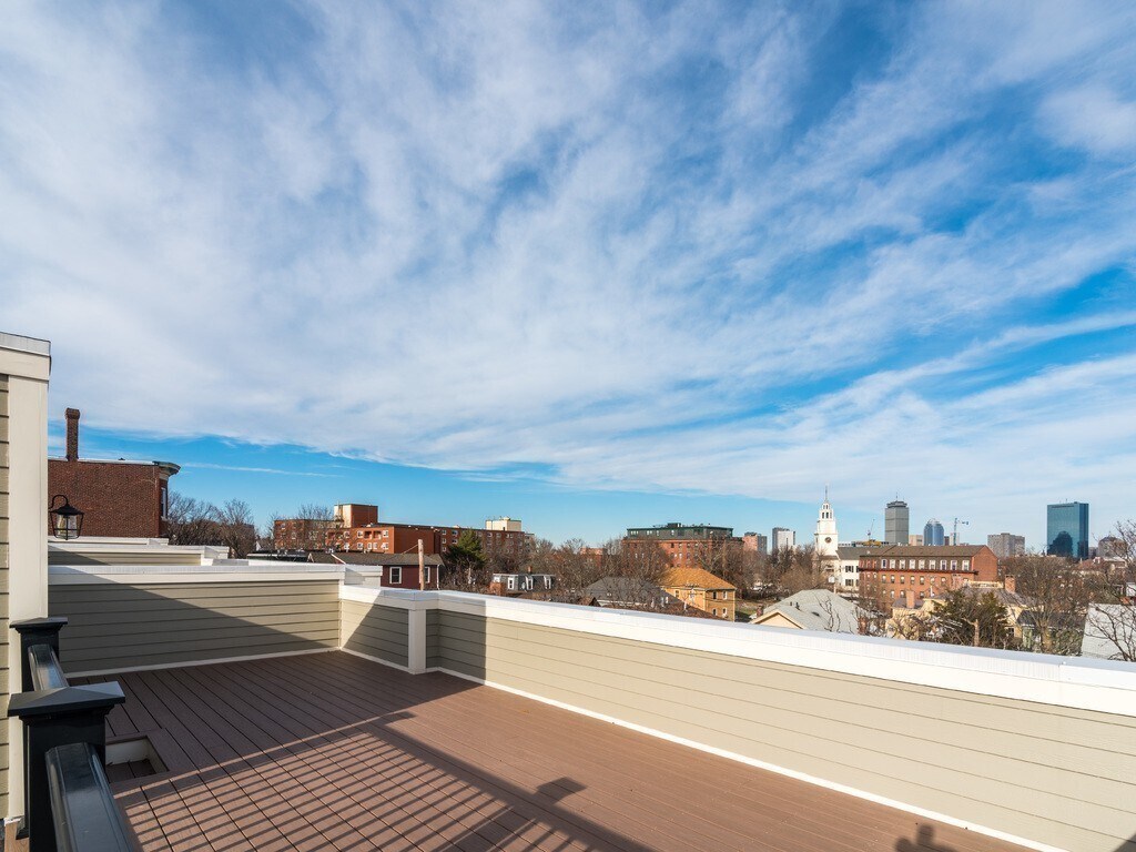 Building Photo - 38 Millmont St