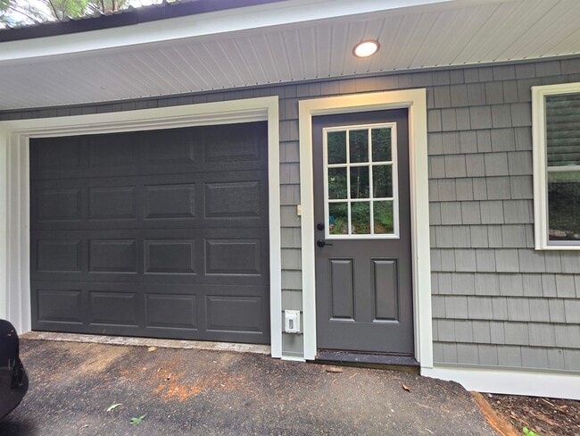 Building Photo - 101 Range Rd