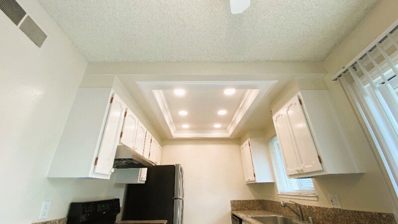 Building Photo - 3143 Neal Ave