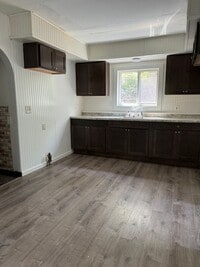 Building Photo - 35 Sherwood Ave