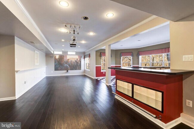 Building Photo - 43258 Meadowood Ct