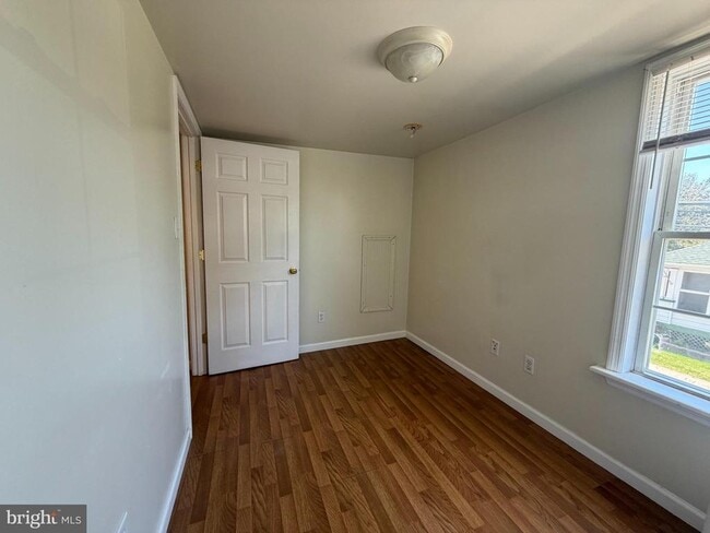 Building Photo - 8156 Rocky Ridge Rd