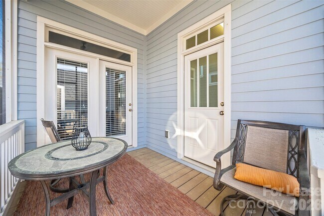 Building Photo - 522 Spring Landing Dr