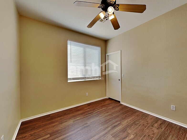 Building Photo - 16237 W Marconi Ave