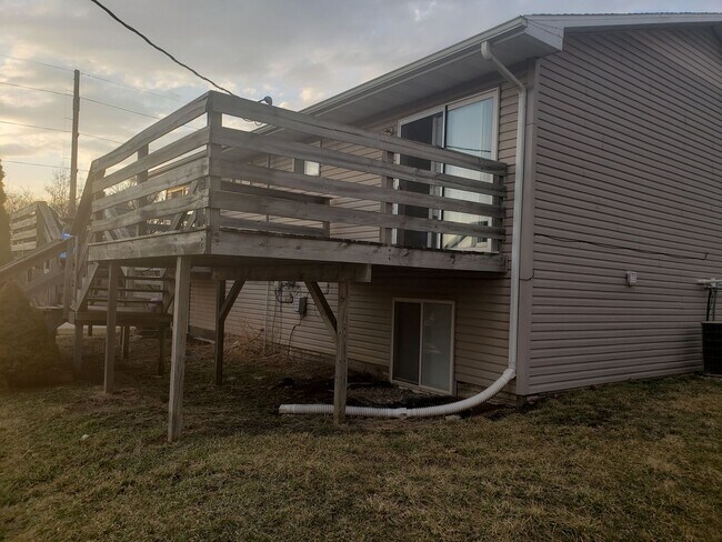 Building Photo - W. 4th Duplexes