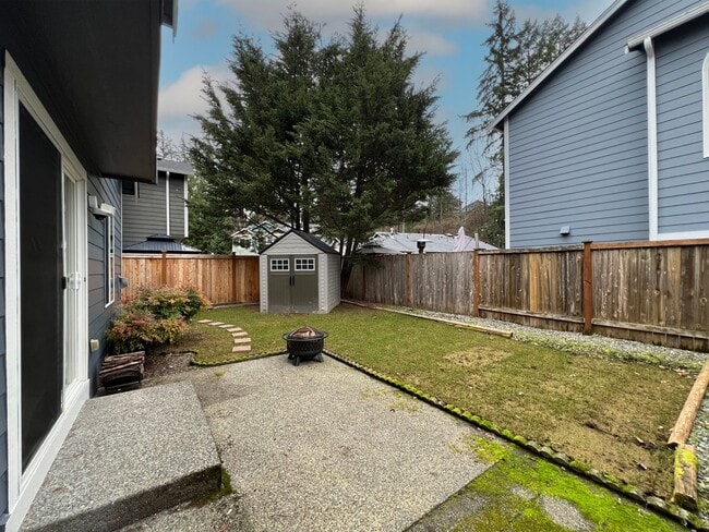 Building Photo - 3 Bedroom  2 Bath Home in Desirable Maple Valley