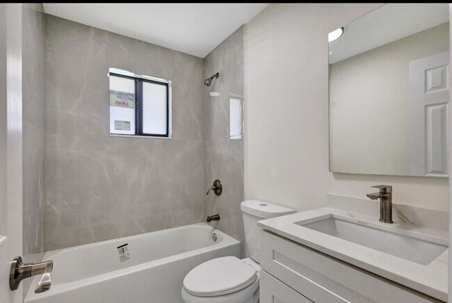 Building Photo - 2016 Avenue S