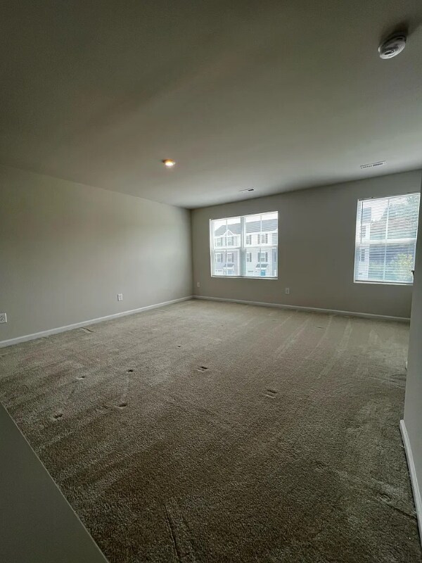Building Photo - 104 Verdant Leaf Wy