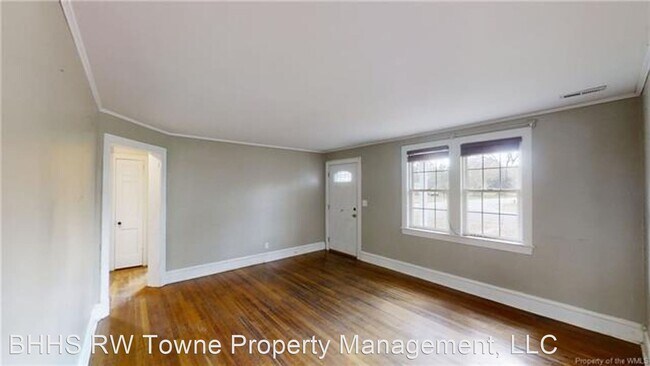 Building Photo - 3 br, 1 bath House - 4 Monument Drive