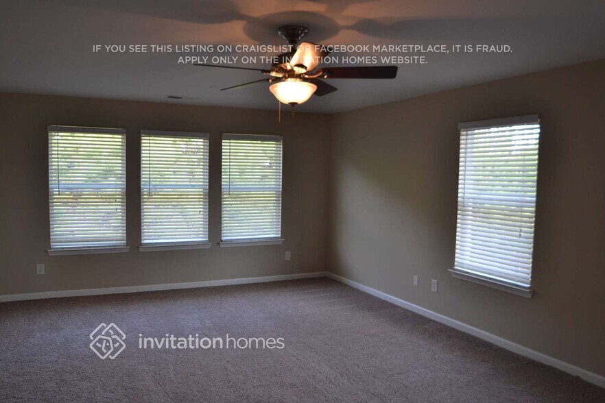 Building Photo - 2575 Meadow Trace Dr