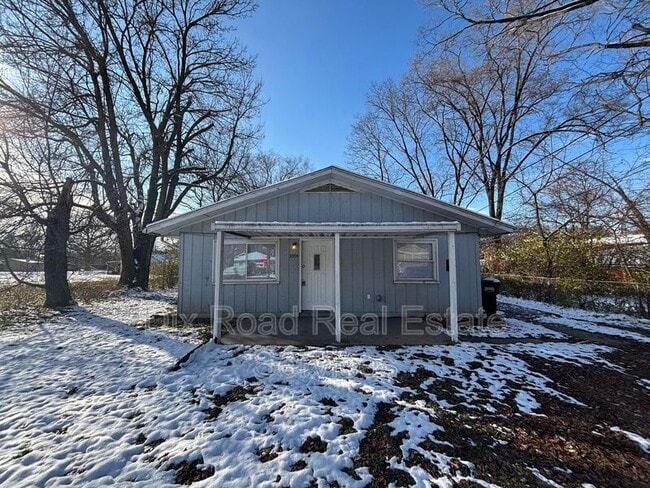 Primary Photo - 3004 Finley St