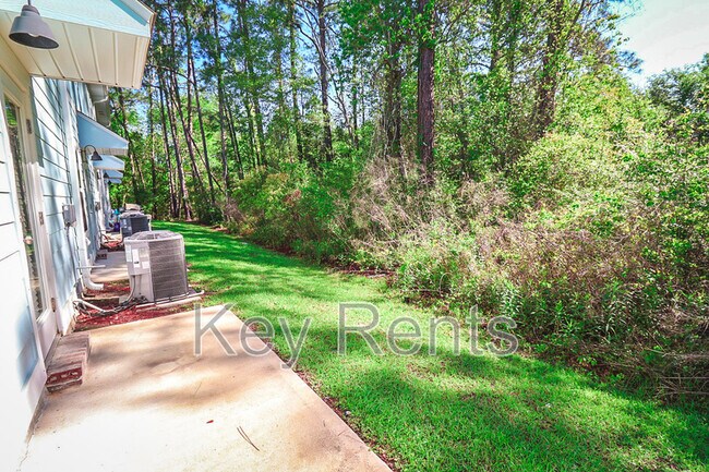 Building Photo - 1646 Iroquois Ct