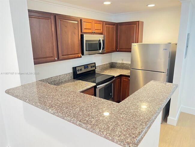 Building Photo - 11342 Royal Palm Blvd