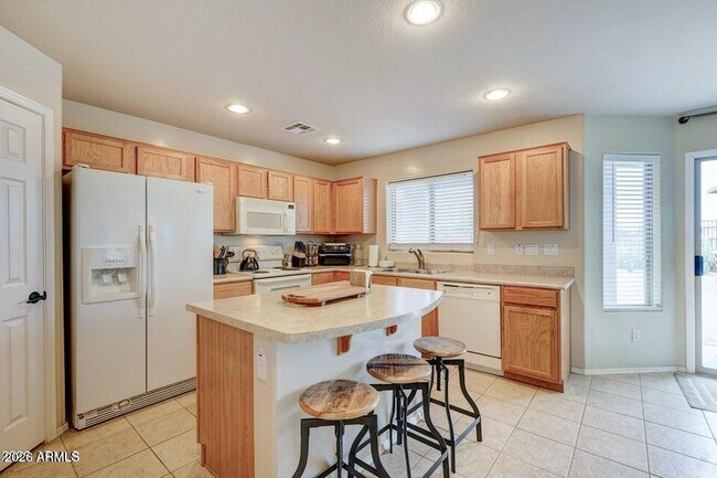 Building Photo - 29293 N Yellow Bee Dr