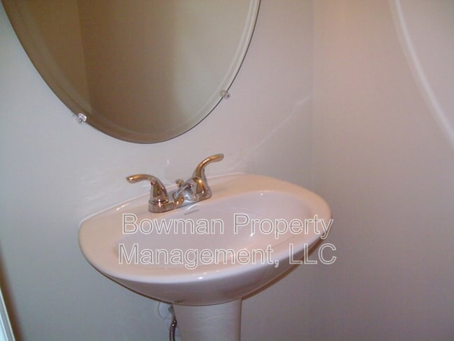 Building Photo - 236 Sidney Lanier Ave