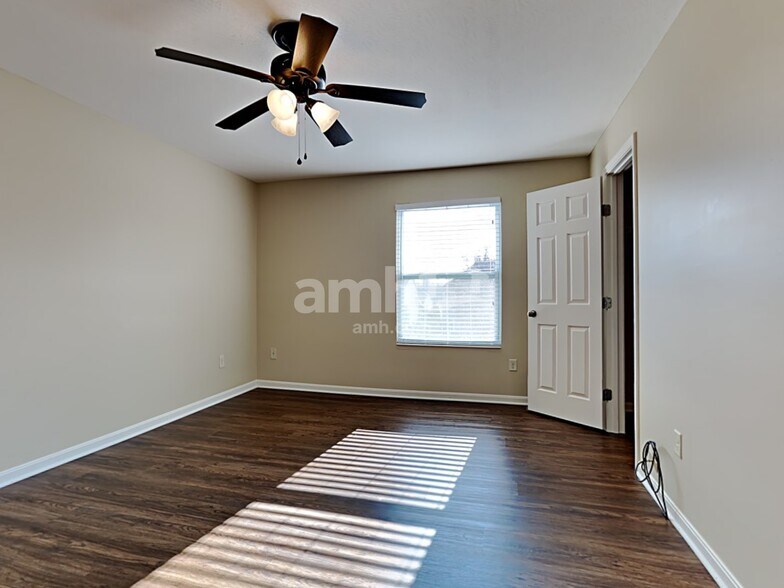 Building Photo - 4319 Hunting Hawk Dr