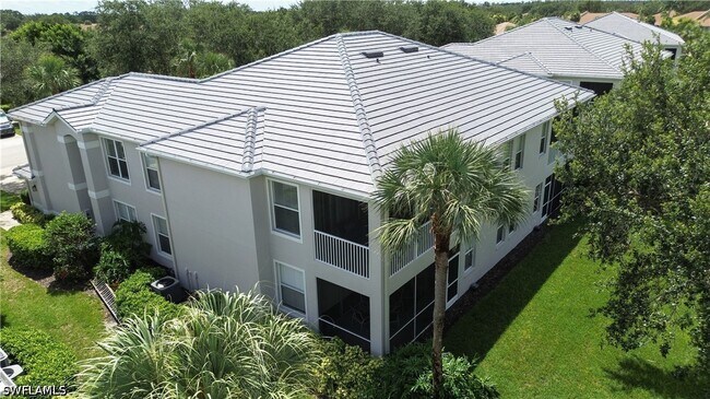 Building Photo - 1937 Crestview Way