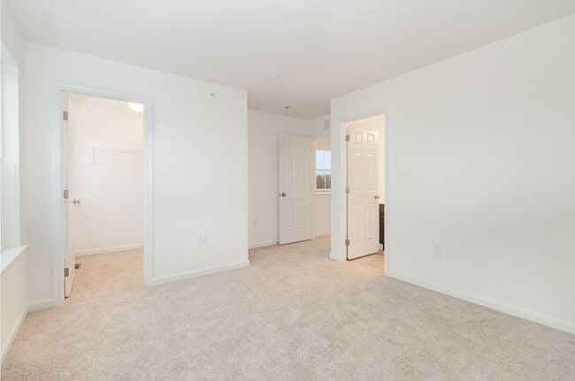 Building Photo - Brand new 3 Bedroom Townhouse