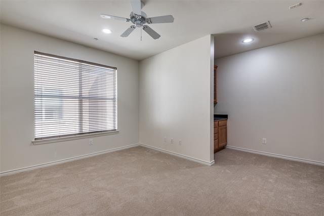 Building Photo - 4225 McKinney Ave