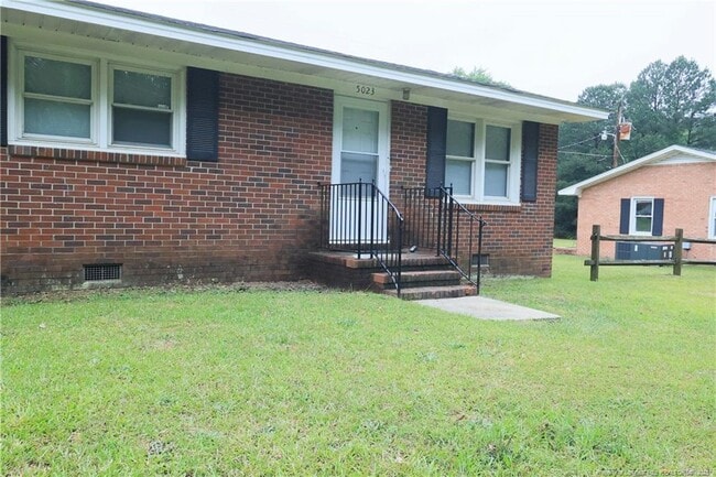 Building Photo - 615 Johnson St