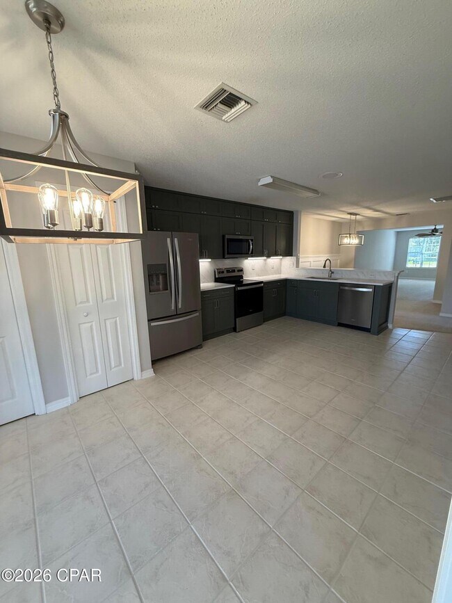 Building Photo - 187 Park Pl