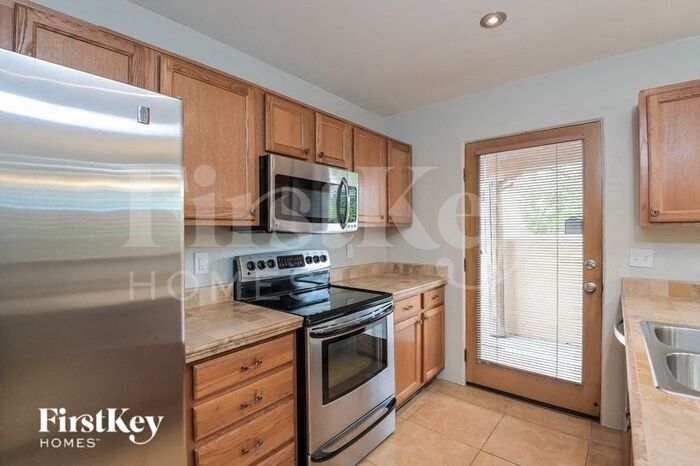 Building Photo - 5255 S Renewal Ln