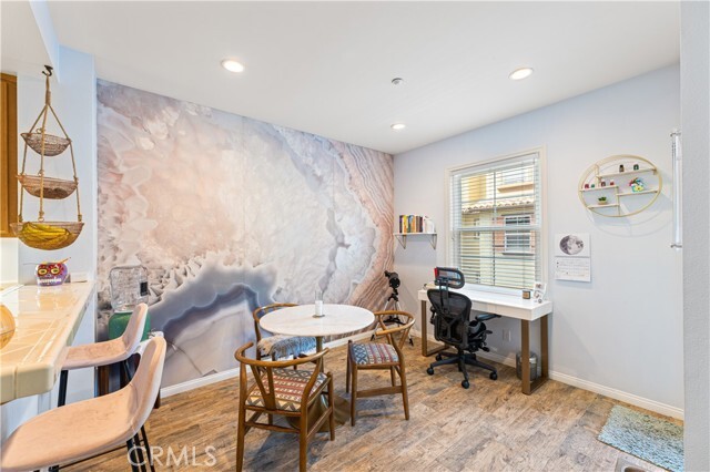 Building Photo - 118 Coral Rose