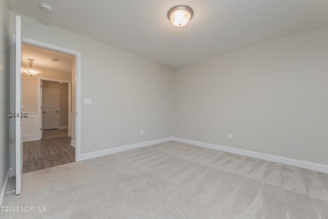 Building Photo - 432 Pebble Shore Dr
