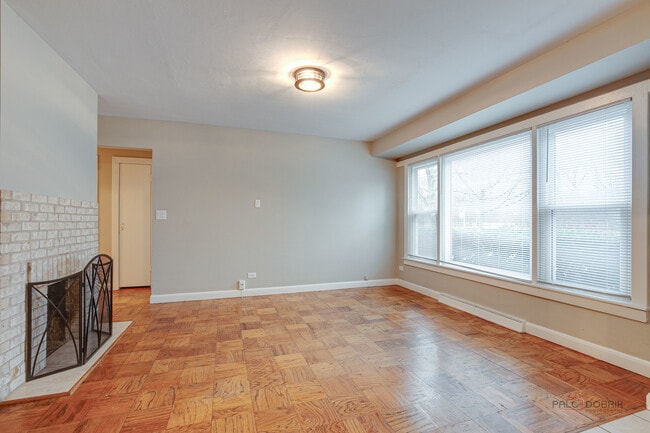 Building Photo - 1595 N McKinley Rd