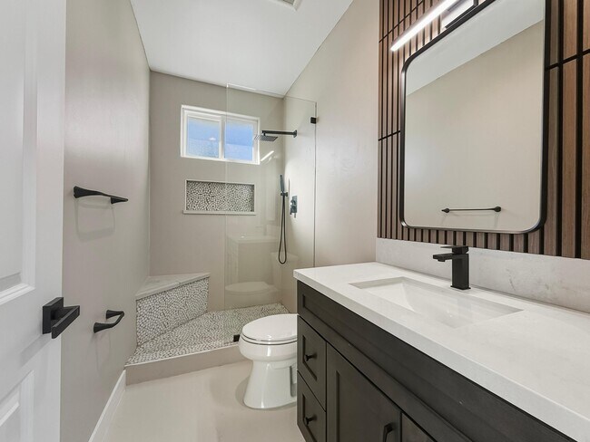 Building Photo - 33059 Rancho Vista Dr