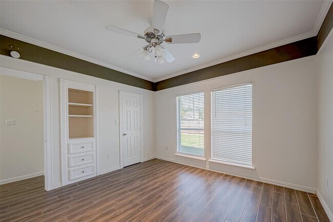Building Photo - 16002 Castletown Park Ct