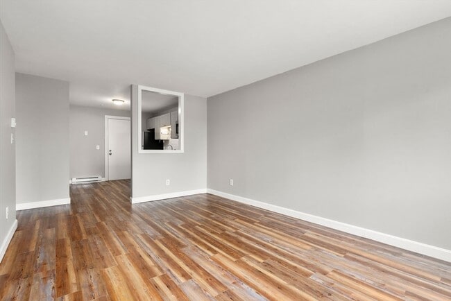 Building Photo - 61 Fairmount St